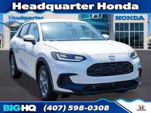 Platinum White 2026 Honda HR-V LX