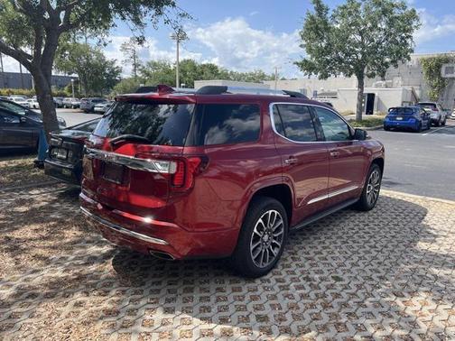 2021 GMC Acadia Denali
