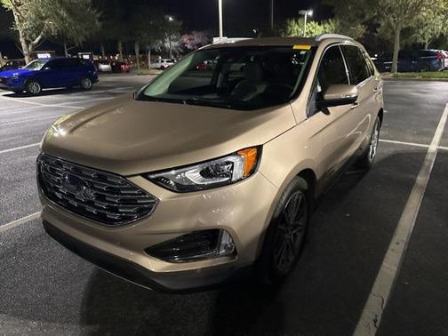 2020 Ford Edge Titanium