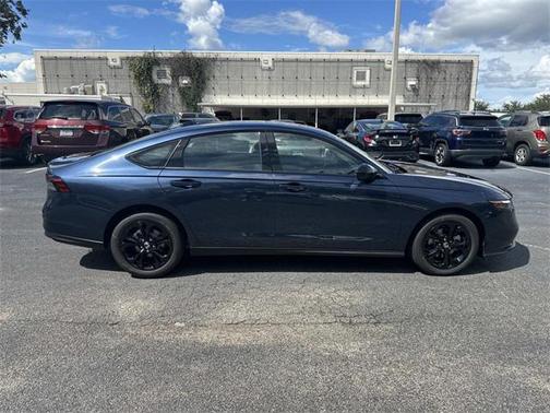 2025 Honda Accord Sport SE 1.5T