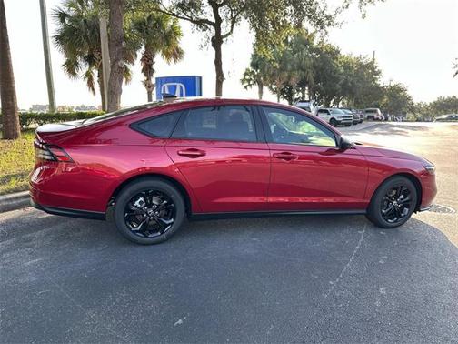 2025 Honda Accord Sport SE 1.5T