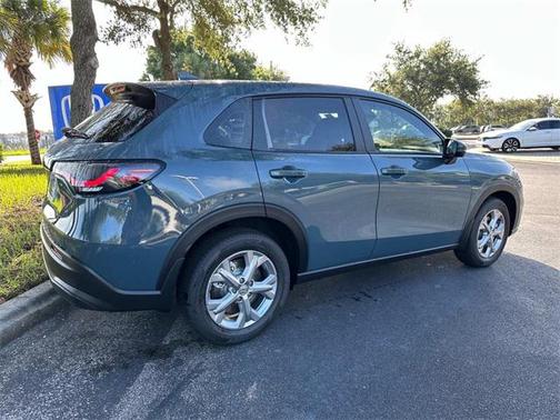 2025 Honda HR-V LX