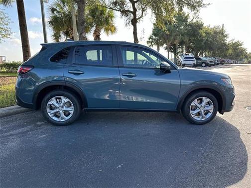 2025 Honda HR-V LX