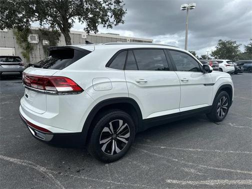 2024 Volkswagen Atlas Cross Sport 2.0T SE