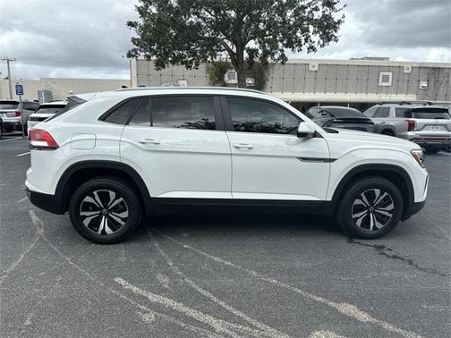 2024 Volkswagen Atlas Cross Sport 2.0T SE