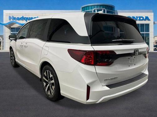 Platinum White 2026 Honda Odyssey EX-L