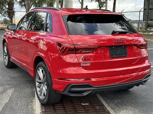 2023 Audi Q3 Premium