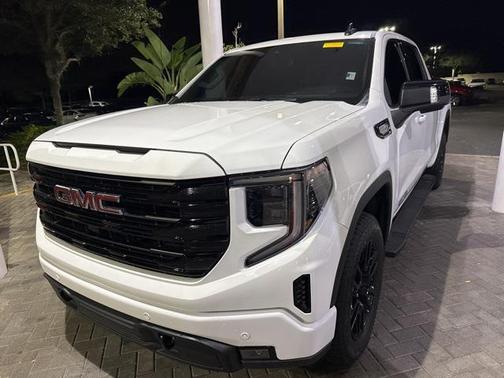 2025 GMC Sierra 1500 Elevation