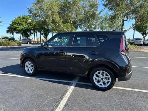 2025 Kia Soul S