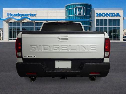 Platinum White 2026 Honda Ridgeline RTL