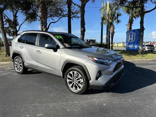 2022 Toyota RAV4 XLE Premium