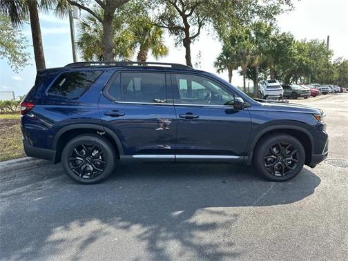 2025 Honda Pilot Touring 8-Passenger