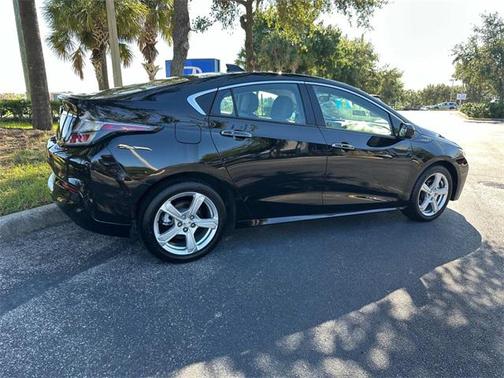 2018 Chevrolet Volt LT