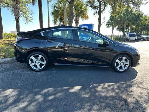 2018 Chevrolet Volt LT