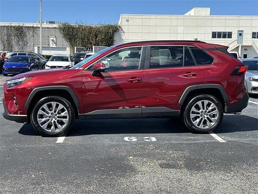 2023 Toyota RAV4 XLE Premium