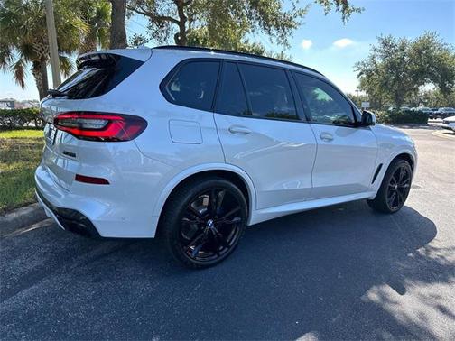 2023 BMW X5 M50i