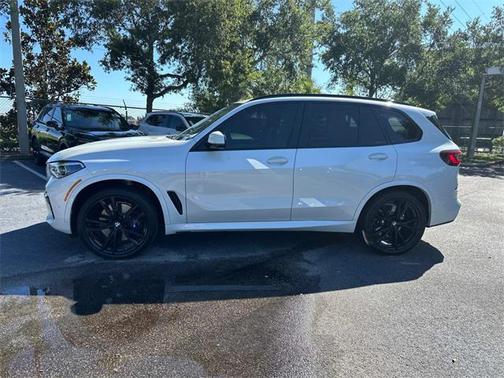 2023 BMW X5 M50i