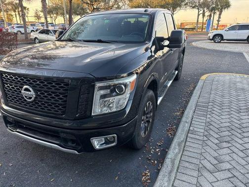 2018 Nissan Titan PRO-4X