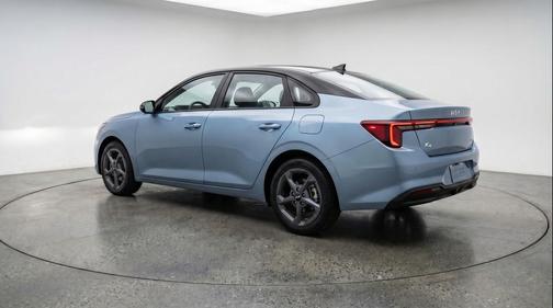 Morning Haze 2025 Kia K4 LXS