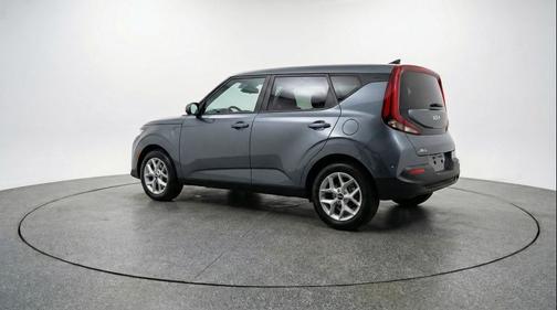 Gravity Gray 2025 Kia Soul LX