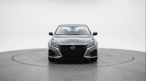 Gun Metallic 2025 Nissan Altima SV FWD