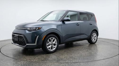 Gravity Gray 2025 Kia Soul LX