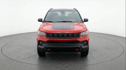Red Hot Pearlcoat 2025 Jeep Compass Trailhawk