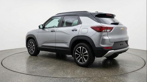 Sterling Gray Metallic 2025 Chevrolet Trailblazer LT