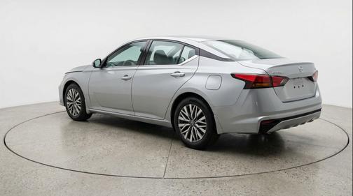 Gun Metallic 2025 Nissan Altima SV FWD