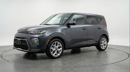 Gravity Gray 2025 Kia Soul LX