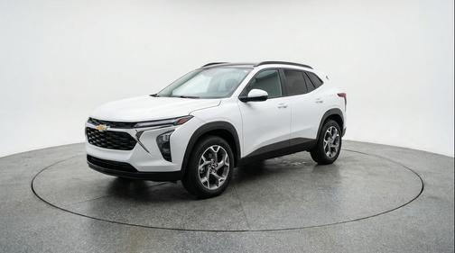 Summit White 2025 Chevrolet Trax LT
