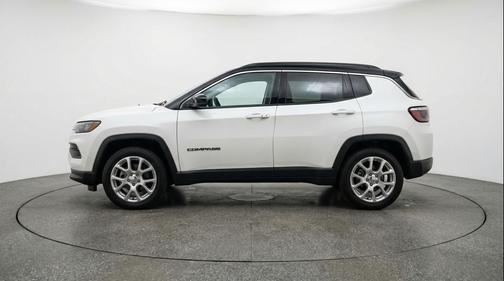 Bright White Clearcoat 2025 Jeep Compass Limited