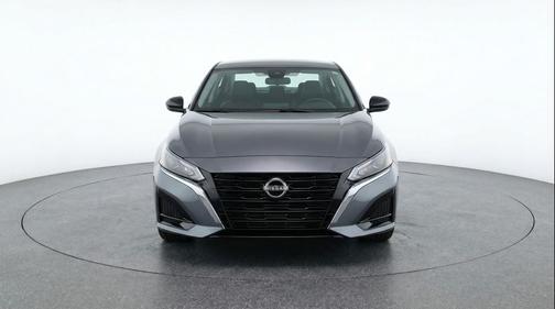 Gun Metallic 2025 Nissan Altima SV FWD