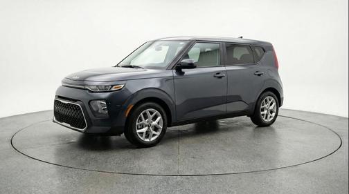 Gravity Gray 2025 Kia Soul LX