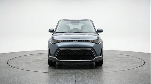 Gravity Gray 2025 Kia Soul LX