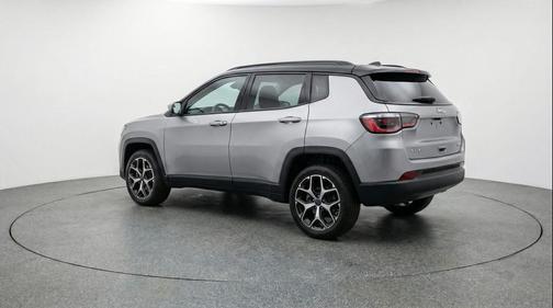 Silver Zynith Metallic Clearcoat 2025 Jeep Compass Limited