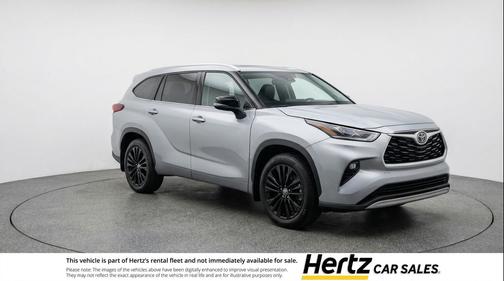 Celestial Silver Metallic 2025 Toyota Highlander LE