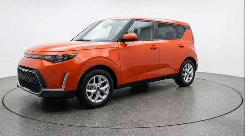 Inferno Red 2025 Kia Soul LX