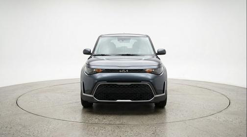 Gravity Gray 2025 Kia Soul LX