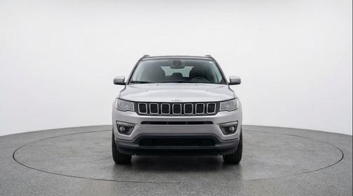 Silver Zynith Metallic Clearcoat 2025 Jeep Compass Limited
