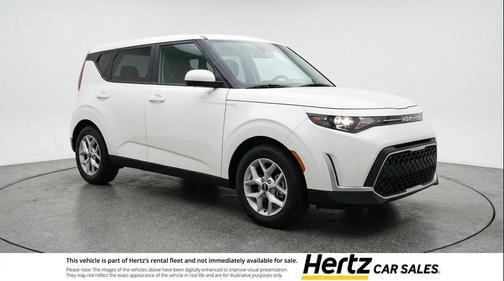 Snow White Pearl 2025 Kia Soul LX