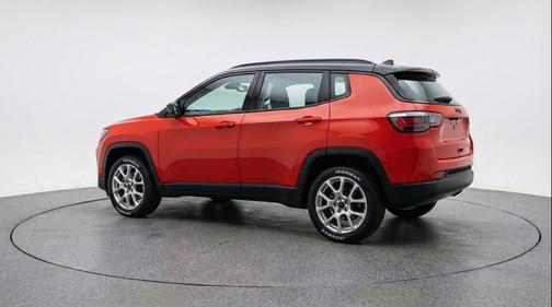 Red Hot Pearlcoat 2025 Jeep Compass Limited