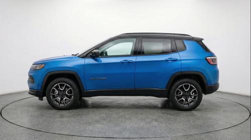 Hydro Blue Pearlcoat 2025 Jeep Compass Trailhawk