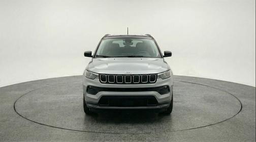 Silver Zynith Metallic Clearcoat 2025 Jeep Compass Limited
