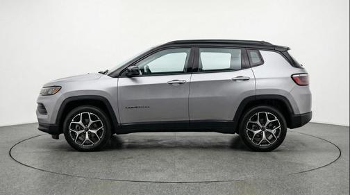 Silver Zynith Metallic Clearcoat 2025 Jeep Compass Limited
