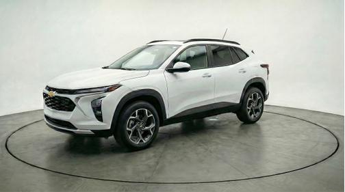 Summit White 2025 Chevrolet Trax LT