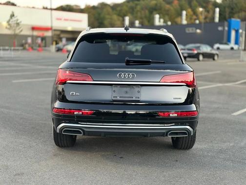 2023 Audi Q5 45 S line quattro Premium
