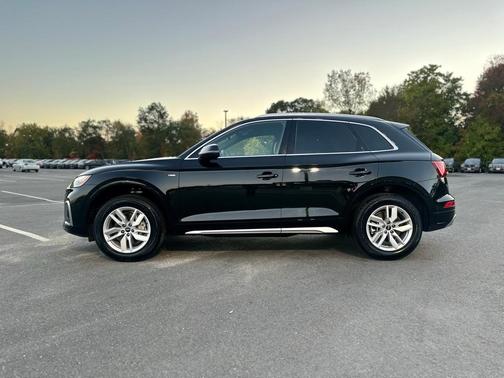 2023 Audi Q5 45 S line quattro Premium