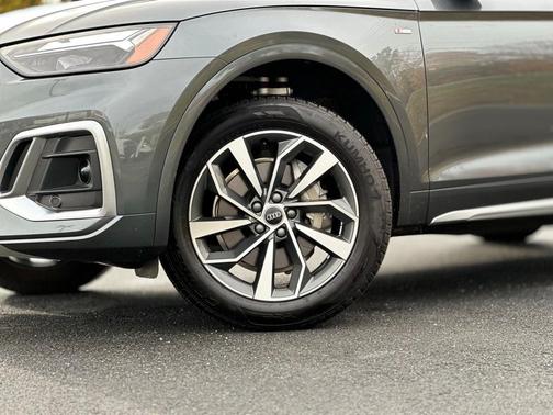 2025 Audi Q5 45 S line quattro Premium