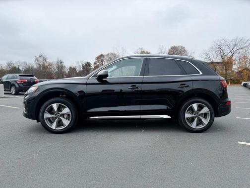 2023 Audi Q5 40 Premium